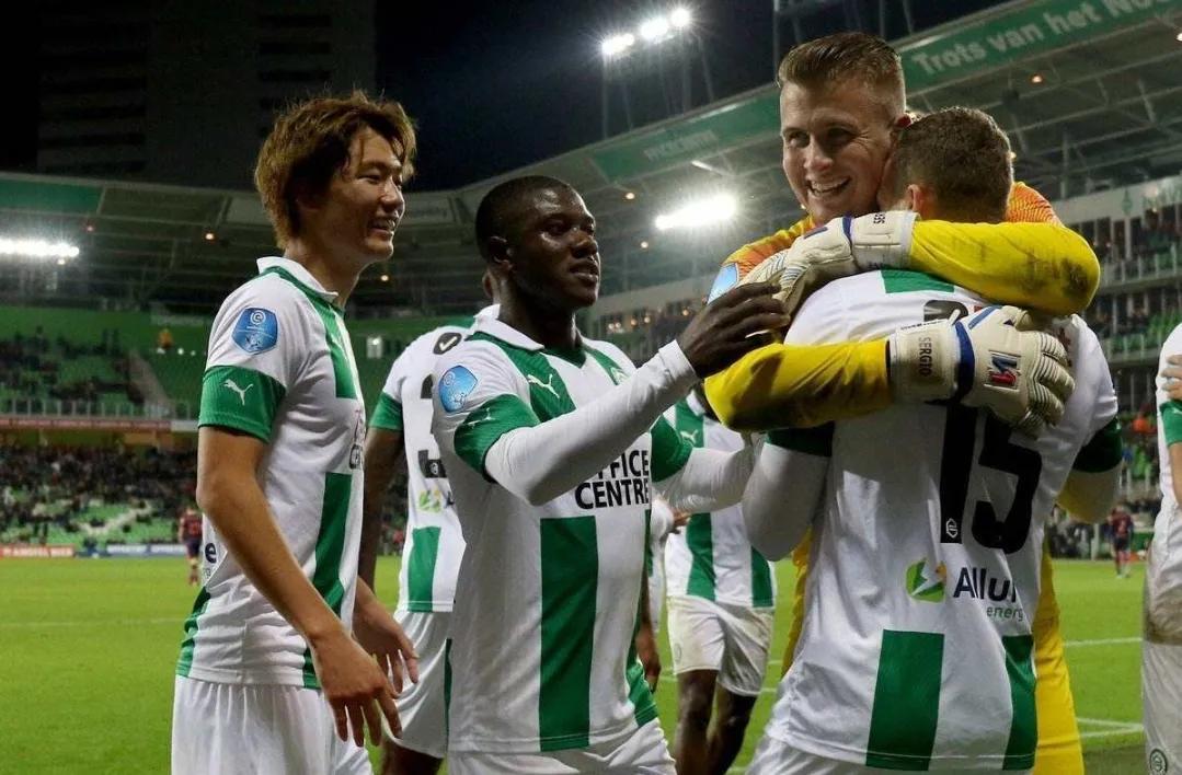 采用小组循 采用小组循