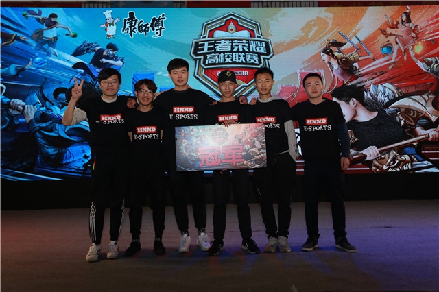 贝蒂斯展现 贝蒂斯展现